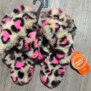 NWT Girl’s Size 4/5 Neon Pink Leopard Print Fuzzy Furry Sandals Slippers Summer
